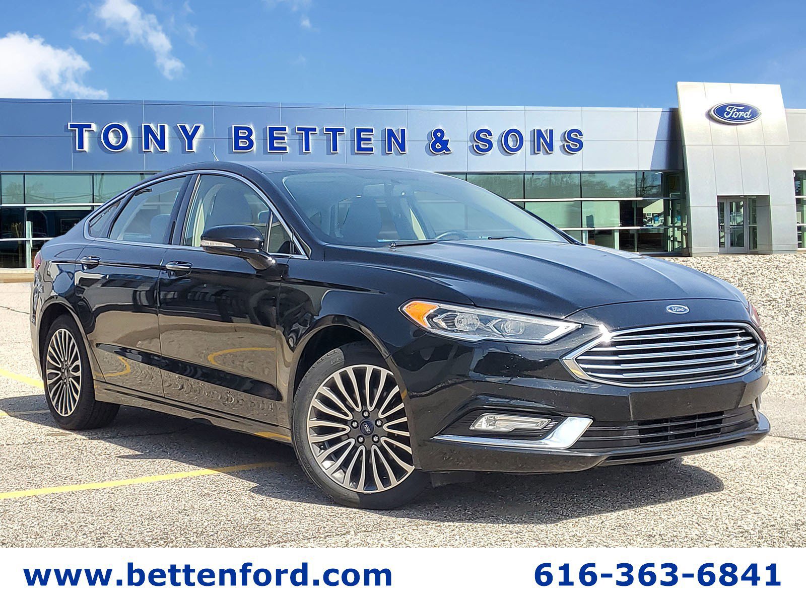 Certified 2017 Ford Fusion SE w/ Fusion SE Technology Package image 1