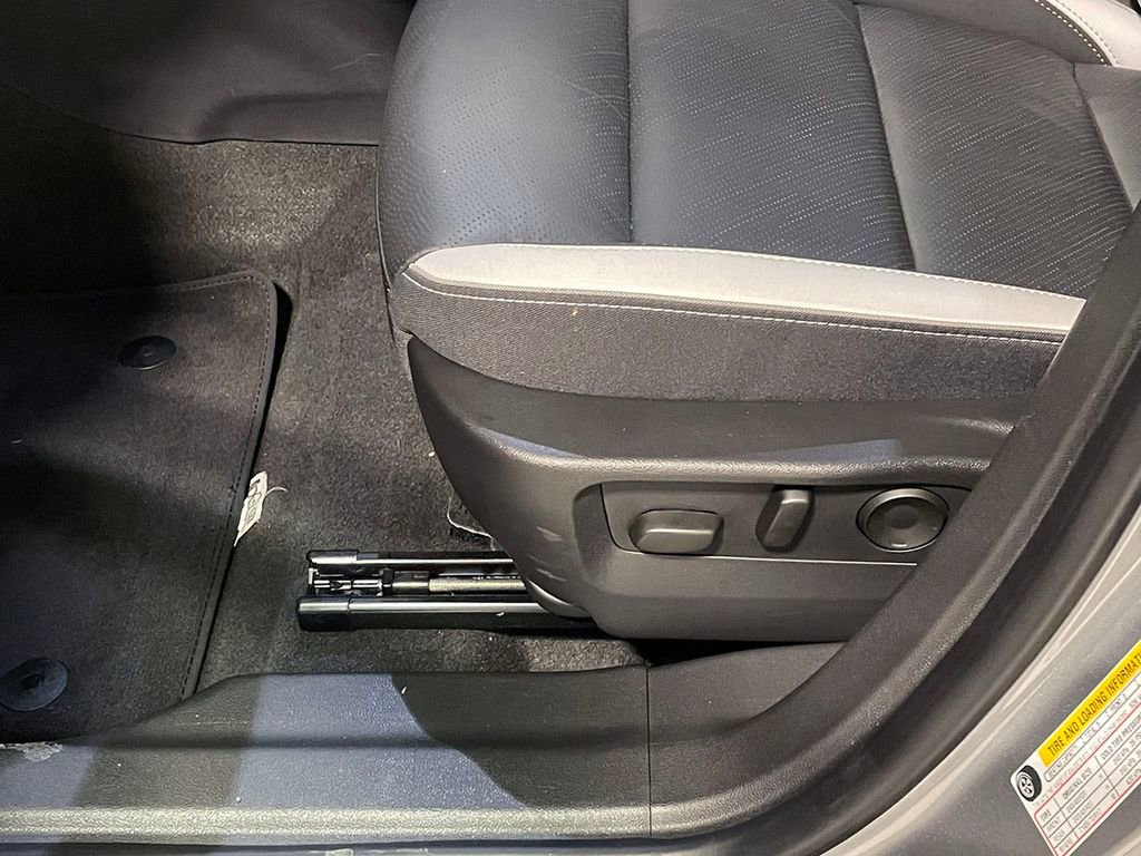 Used 2025 Buick Envision Sport Touring image 19