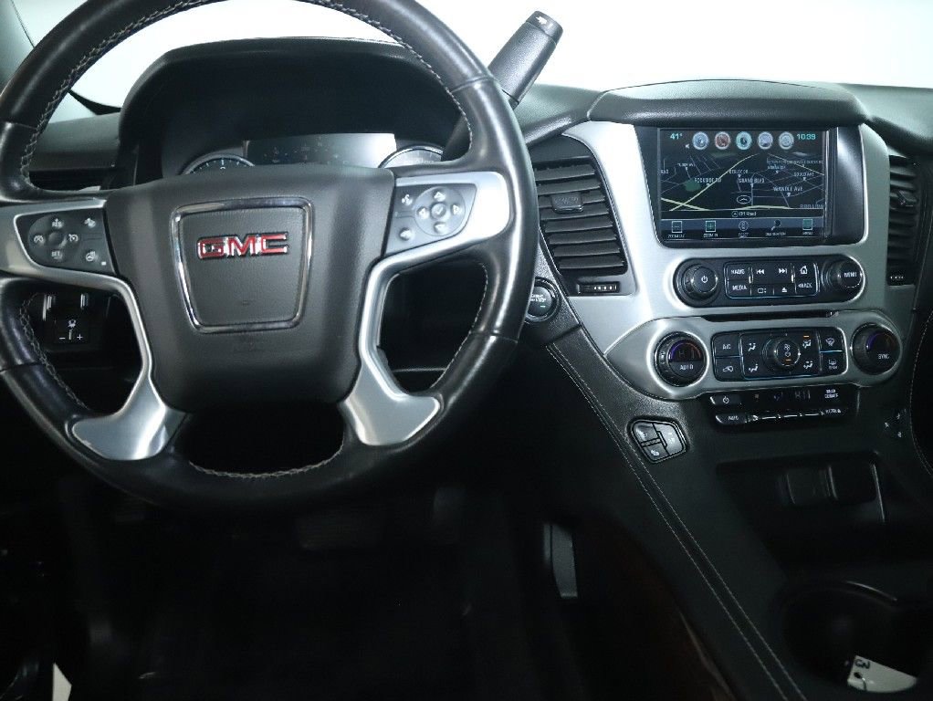 Used 2019 GMC Yukon XL SLT w/ Graphite Performance Edition image 30
