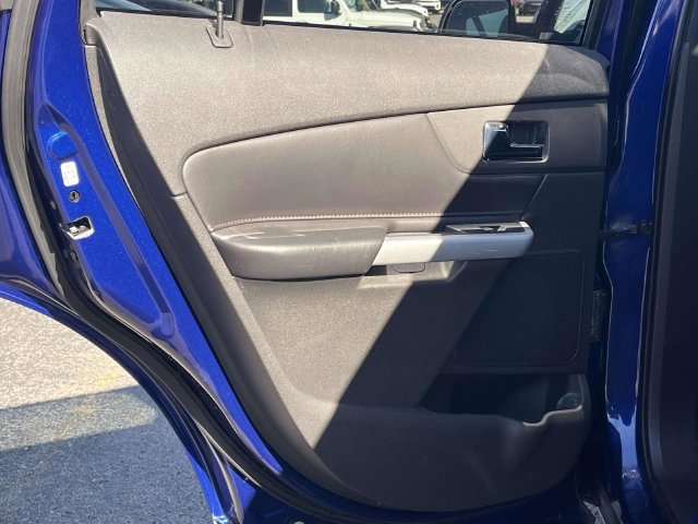 Used 2013 Ford Edge SEL FWD image 17