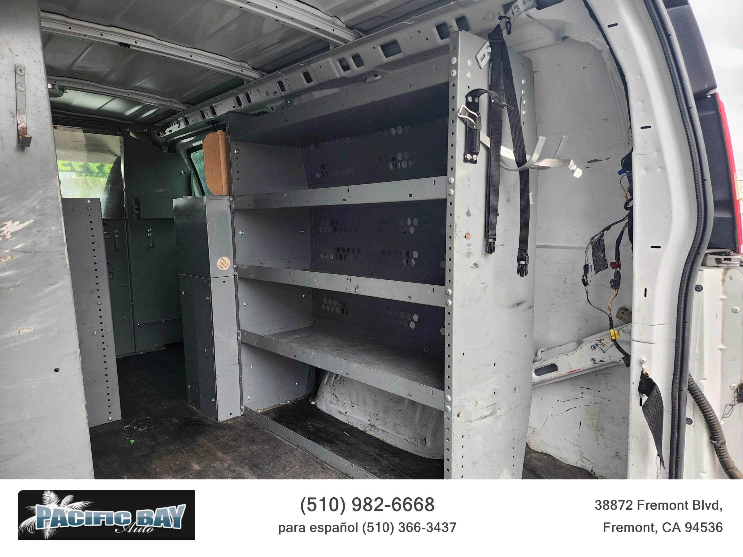 Used 2012 Chevrolet Express 2500 image 17