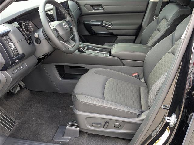 New 2026 Nissan Pathfinder SV image 4