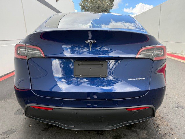 Used 2022 Tesla Model Y Long Range image 9