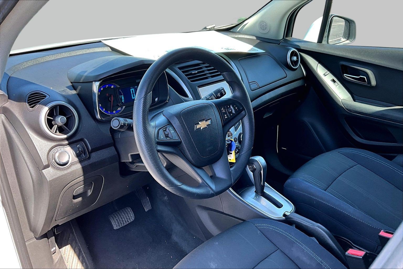 Used 2016 Chevrolet Trax LT AWD/4WD image 12