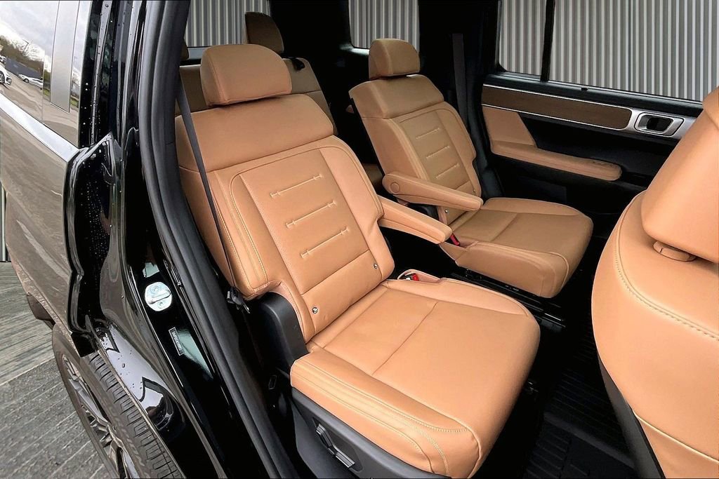 New 2026 Hyundai Santa Fe Calligraphy image 11