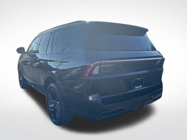 New 2025 Lincoln Navigator Reserve w/ Jet Appearance Package image 6