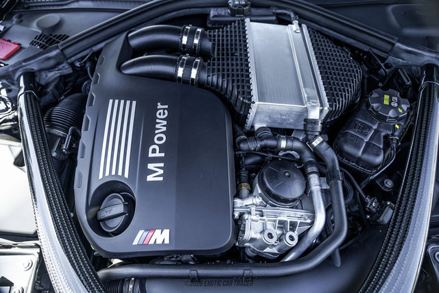 Used 2020 BMW M4 Convertible w/ Competition Package RWD image 27