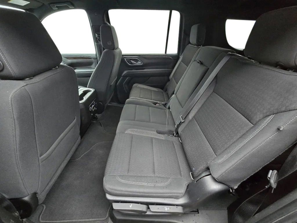 Used 2021 Chevrolet Suburban LS image 27