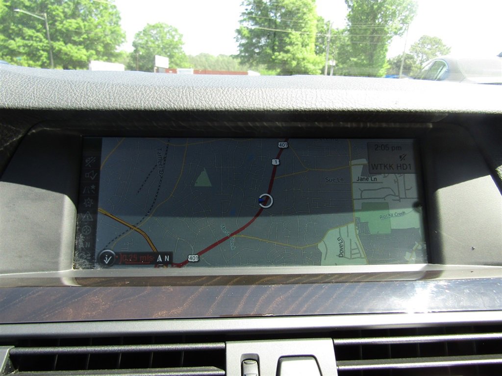 Used 2011 BMW 535i Sedan image 28