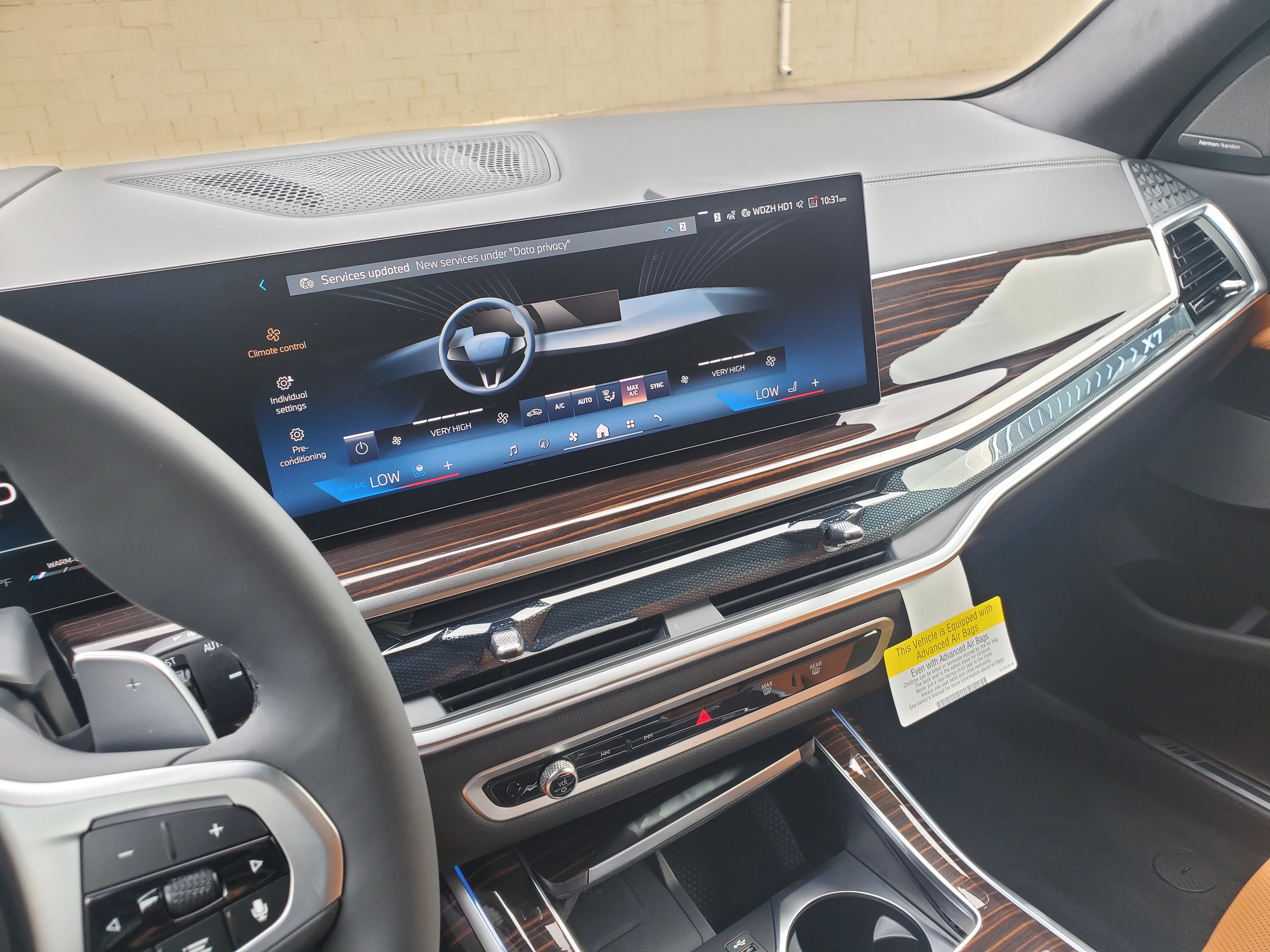 New 2027 BMW X7 xDrive40i w/ M Sport Package AWD/4WD image 16