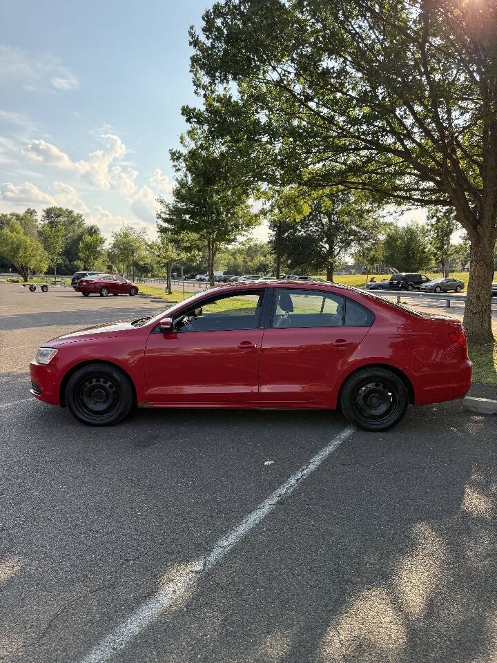 Used 2012 Volkswagen Jetta SE FWD image 4