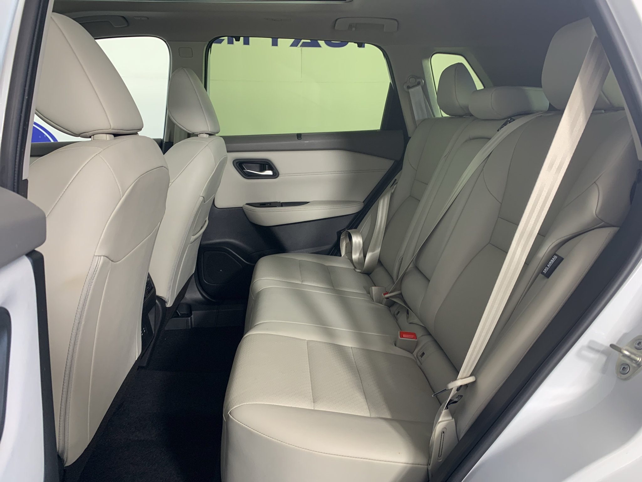 Used 2024 Nissan Rogue SV w/ SV Premium Package AWD/4WD image 30