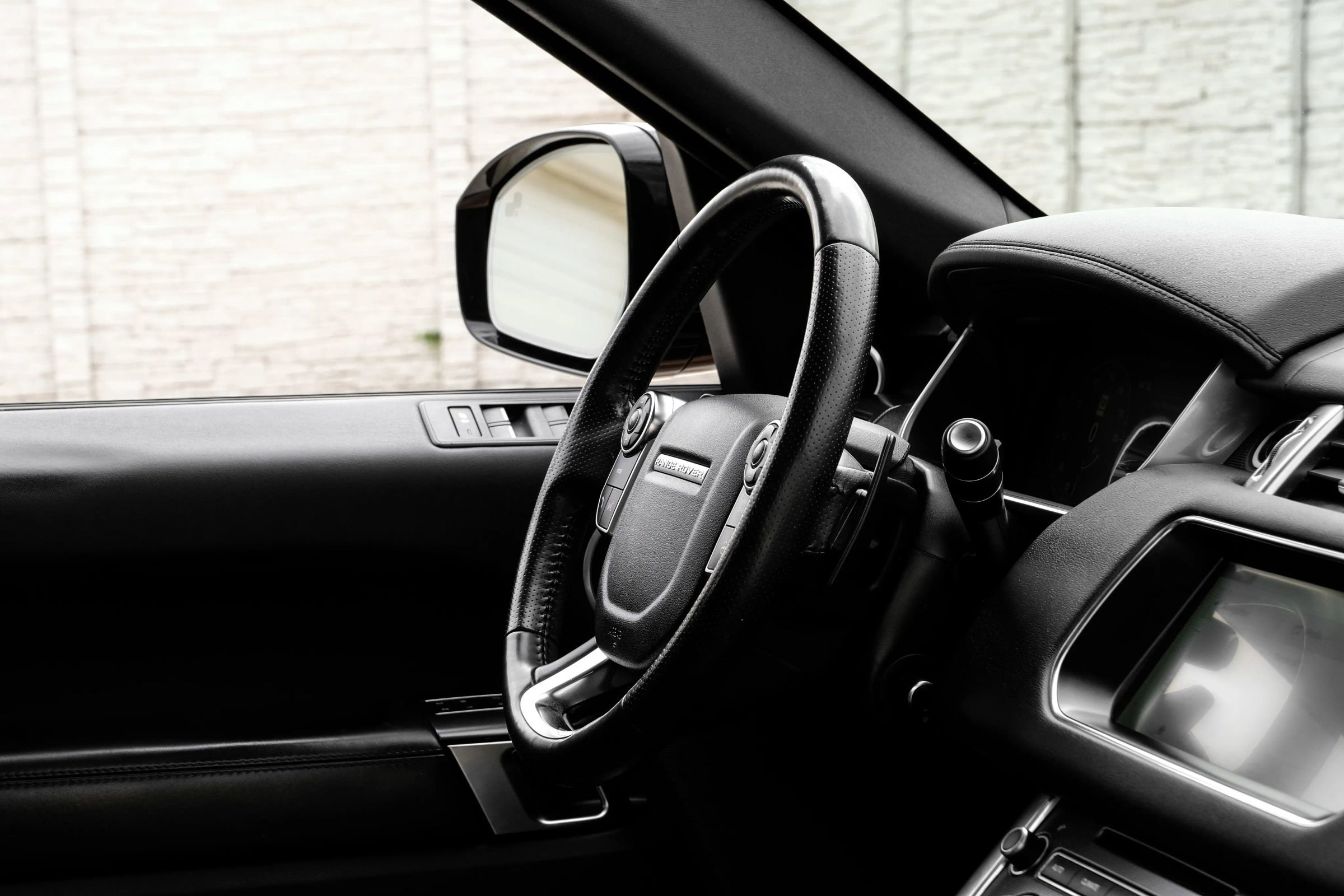 Used 2017 Land Rover Range Rover Sport image 17