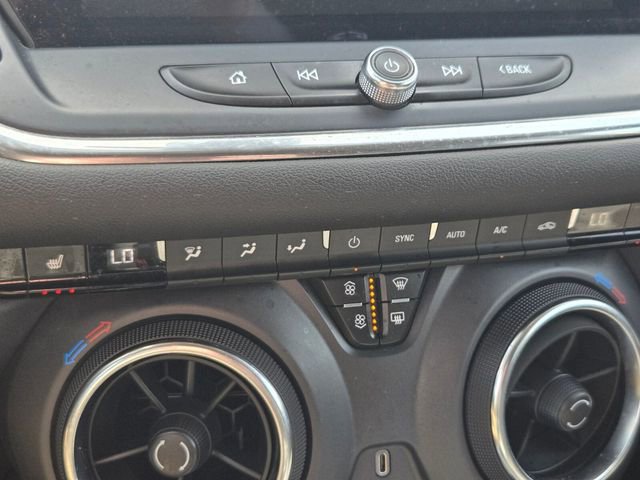 Used 2023 Chevrolet Blazer LT w/ Convenience Package image 22