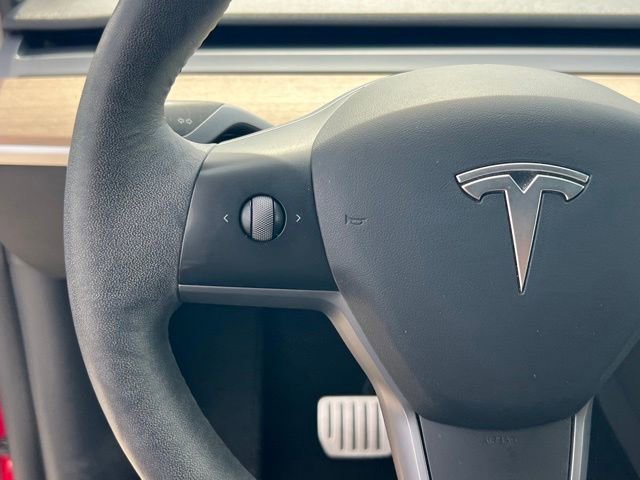 Used 2022 Tesla Model Y Performance AWD/4WD image 19