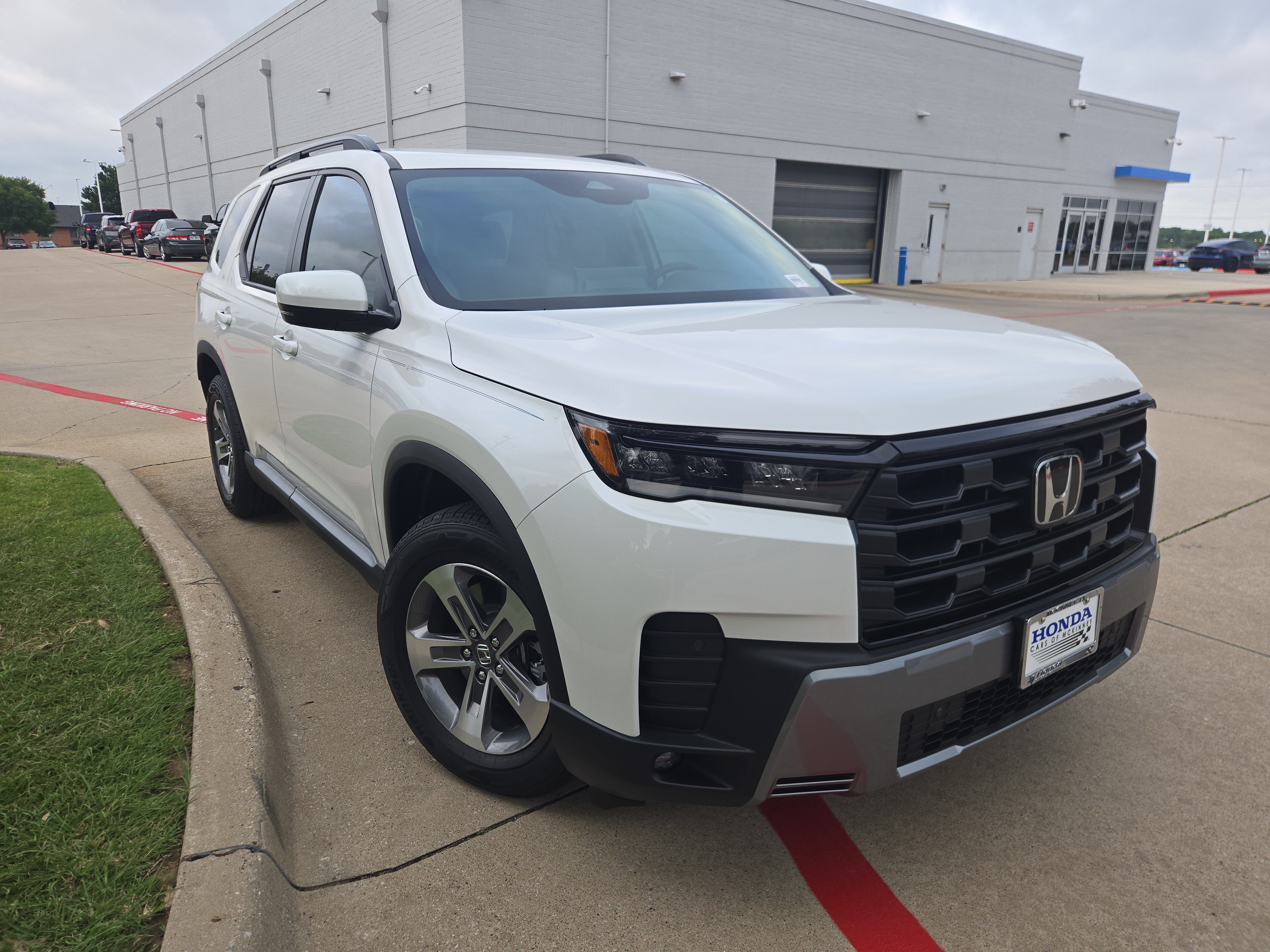 New 2026 Honda Pilot EX-L image 2