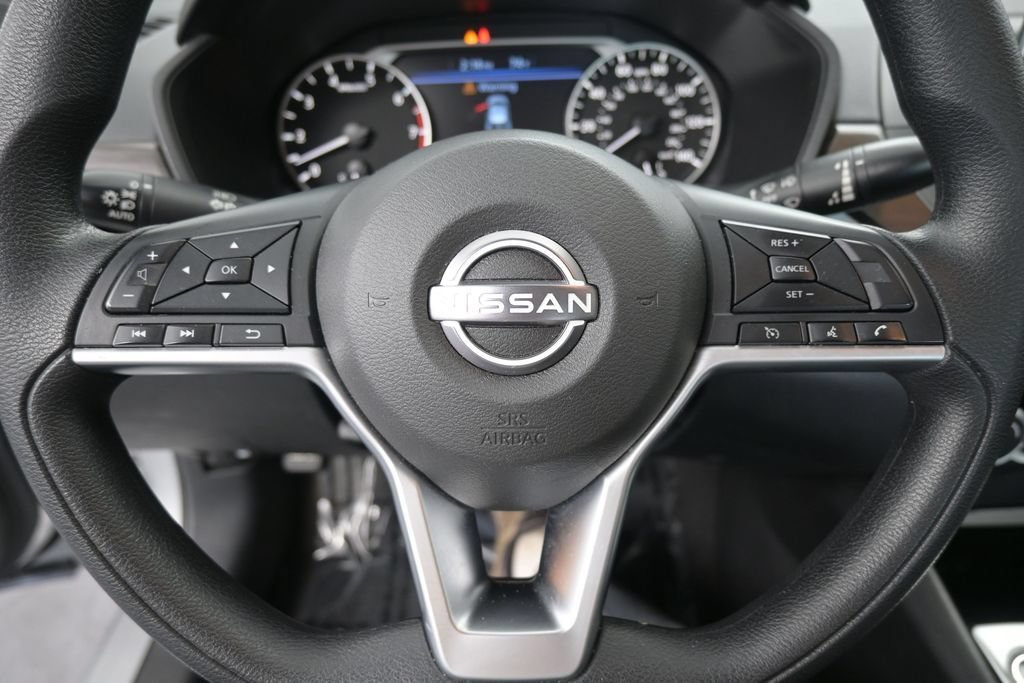 Used 2024 Nissan Altima 2.5 SV FWD image 35