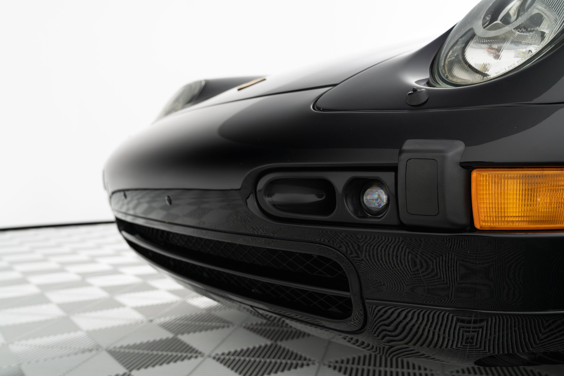 Used 1996 Porsche 911 Carrera RWD image 3