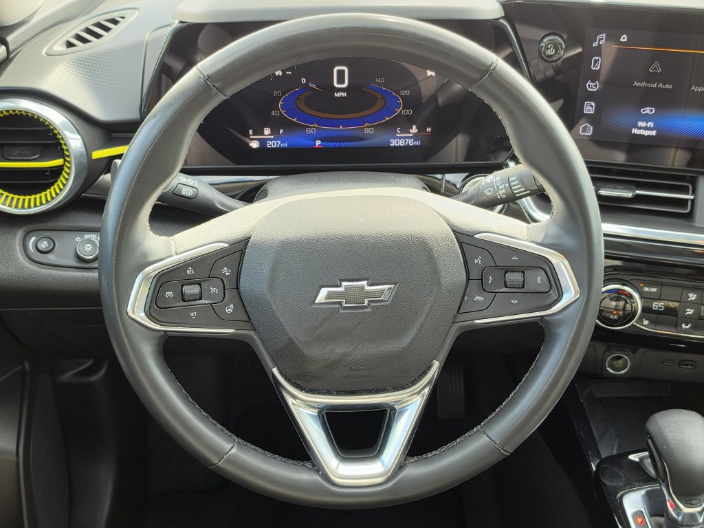 Used 2025 Chevrolet Trax ACTIV w/ Sunroof Package FWD image 14