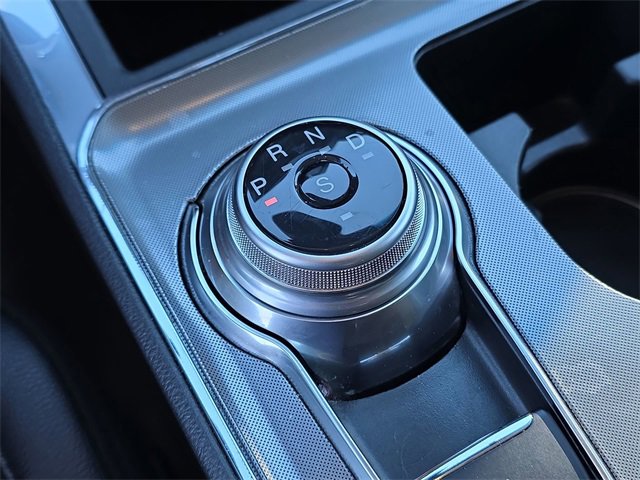 Used 2024 Ford Edge Titanium image 24