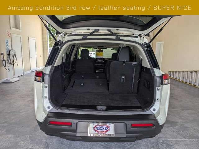 Used 2024 Nissan Pathfinder SV FWD image 13