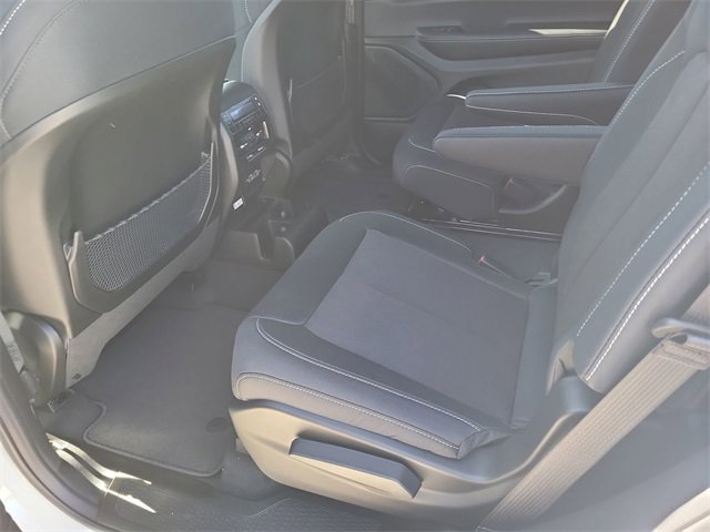 New 2025 Jeep Grand Cherokee L Laredo image 24