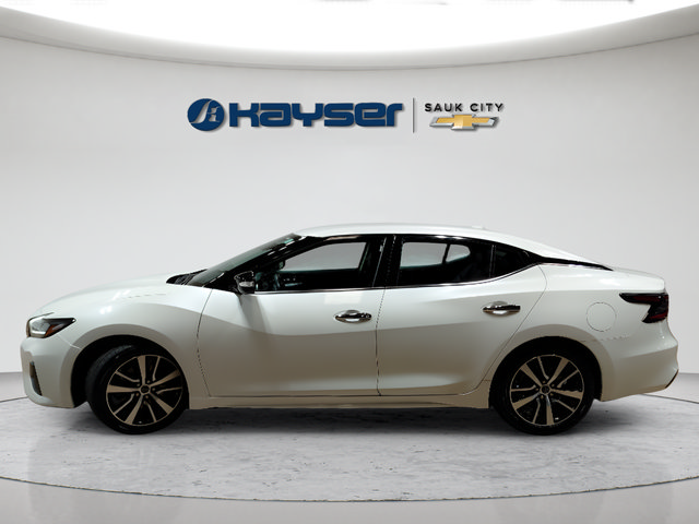 Used 2023 Nissan Maxima SV w/ Floor Mat Group FWD image 4