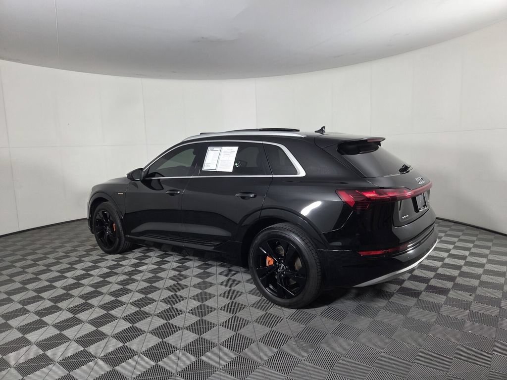 Used 2022 Audi e-tron Premium AWD/4WD image 6