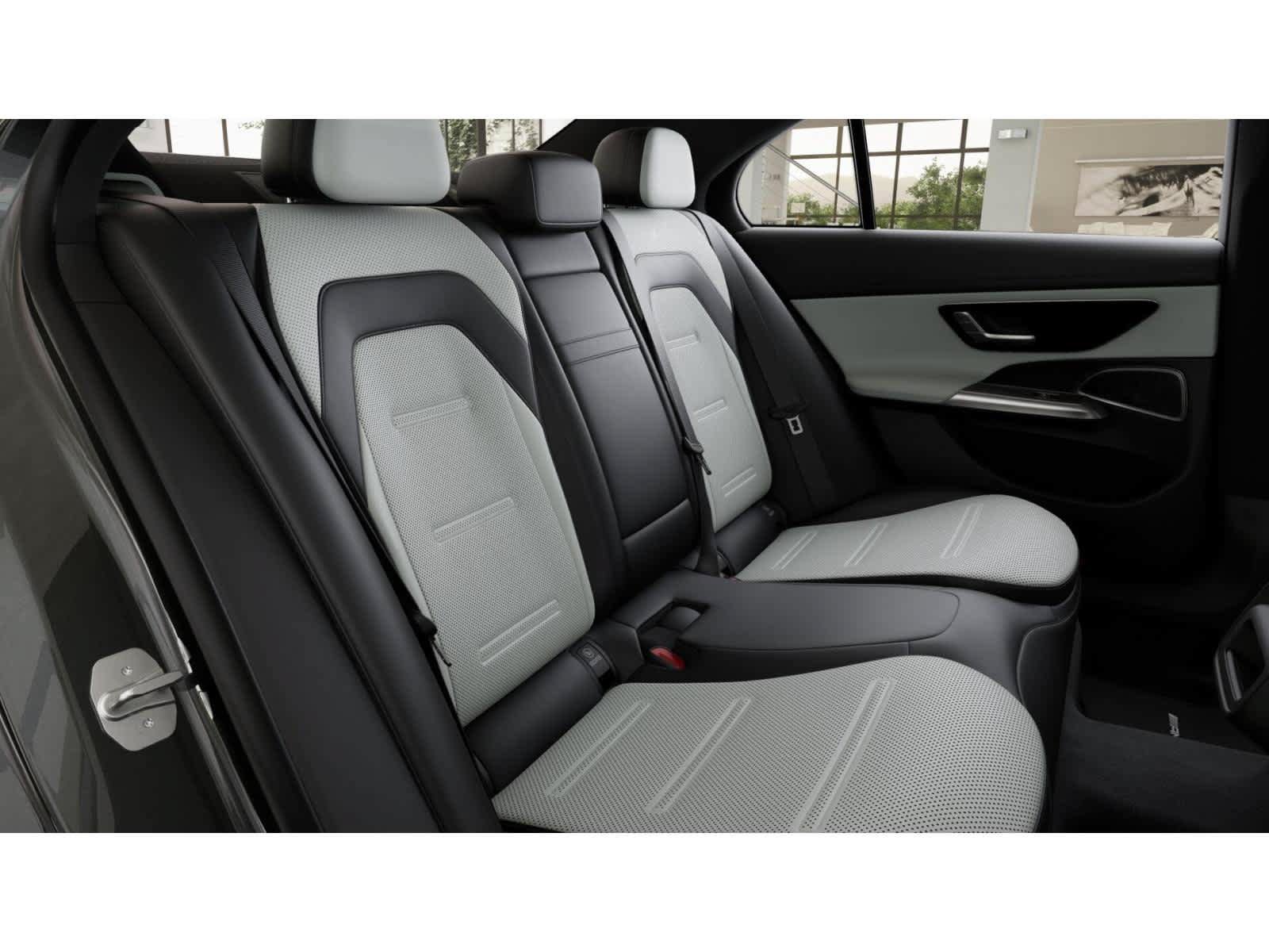 New 2026 Mercedes-Benz E 53 AMG e 4MATIC Sedan image 4