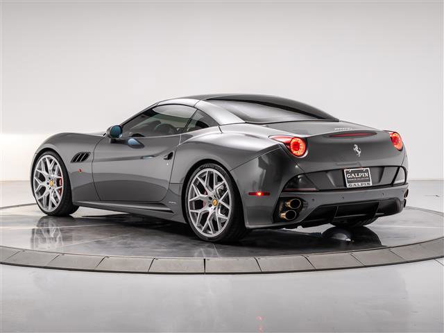 Used 2011 Ferrari California image 11