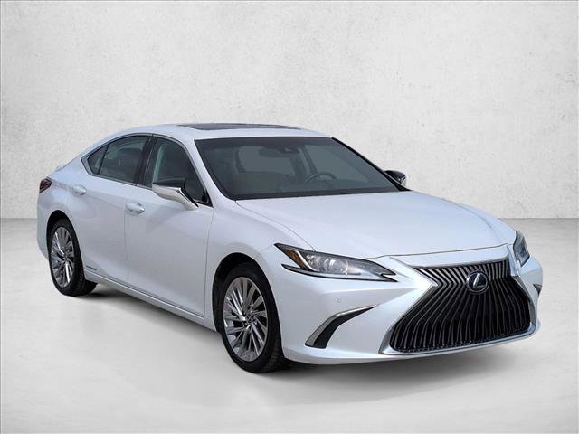 Used 2020 Lexus ES 300h w/ Premium Package image 3