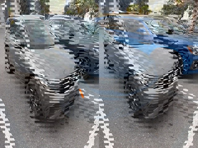 Certified 2023 Volkswagen Tiguan SE w/ Panoramic Sunroof Package image 1