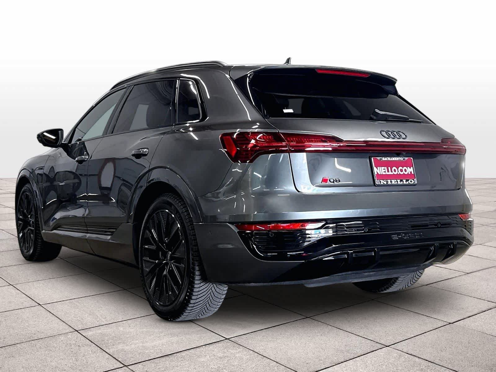 Used 2024 Audi Q8 e-tron Premium Plus AWD/4WD image 14