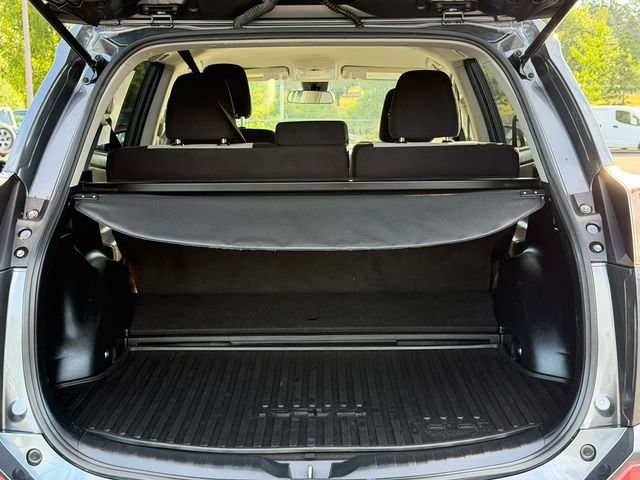 Used 2018 Toyota RAV4 LE AWD/4WD image 26