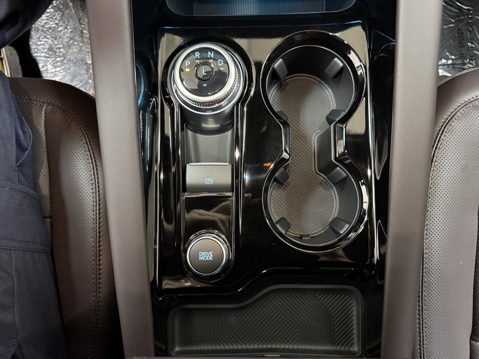 New 2026 Ford Explorer Platinum AWD/4WD image 16