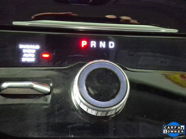 Used 2024 Jeep Grand Cherokee L Limited w/ Black Appearance Package image 17