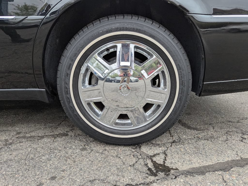 Used 2007 Cadillac DTS FWD image 59