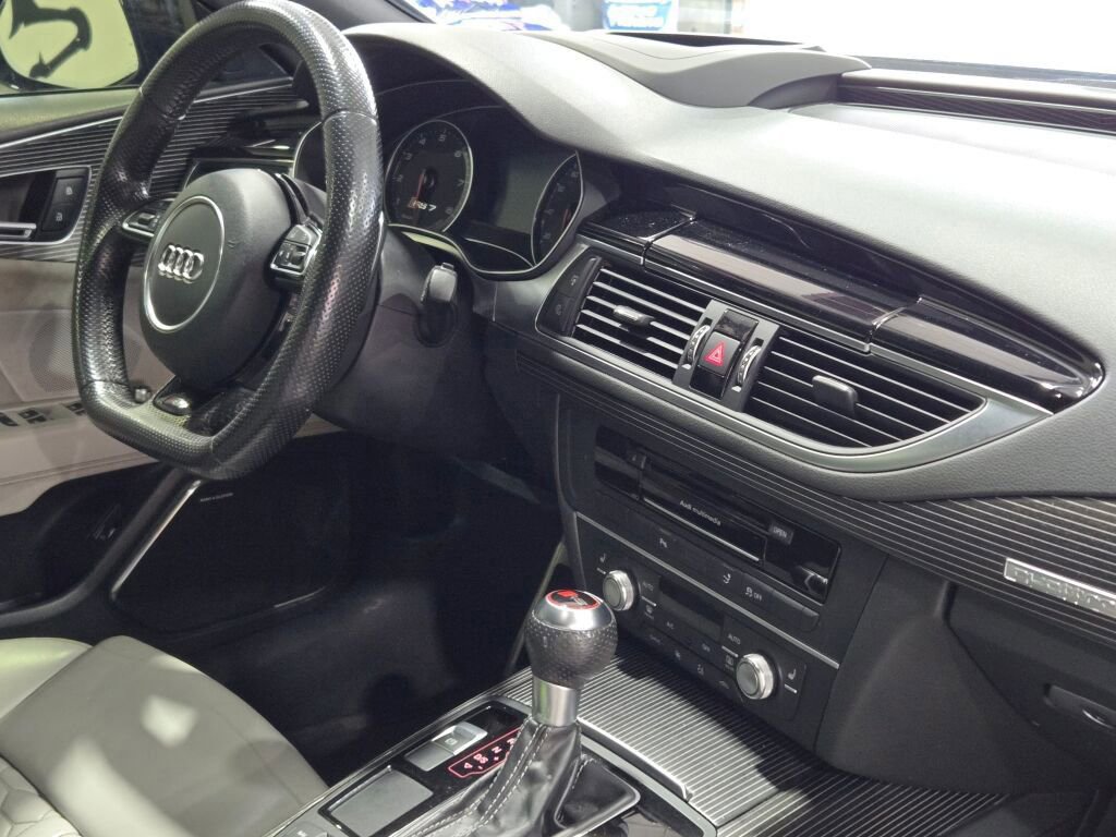Used 2017 Audi RS 7 Prestige image 9