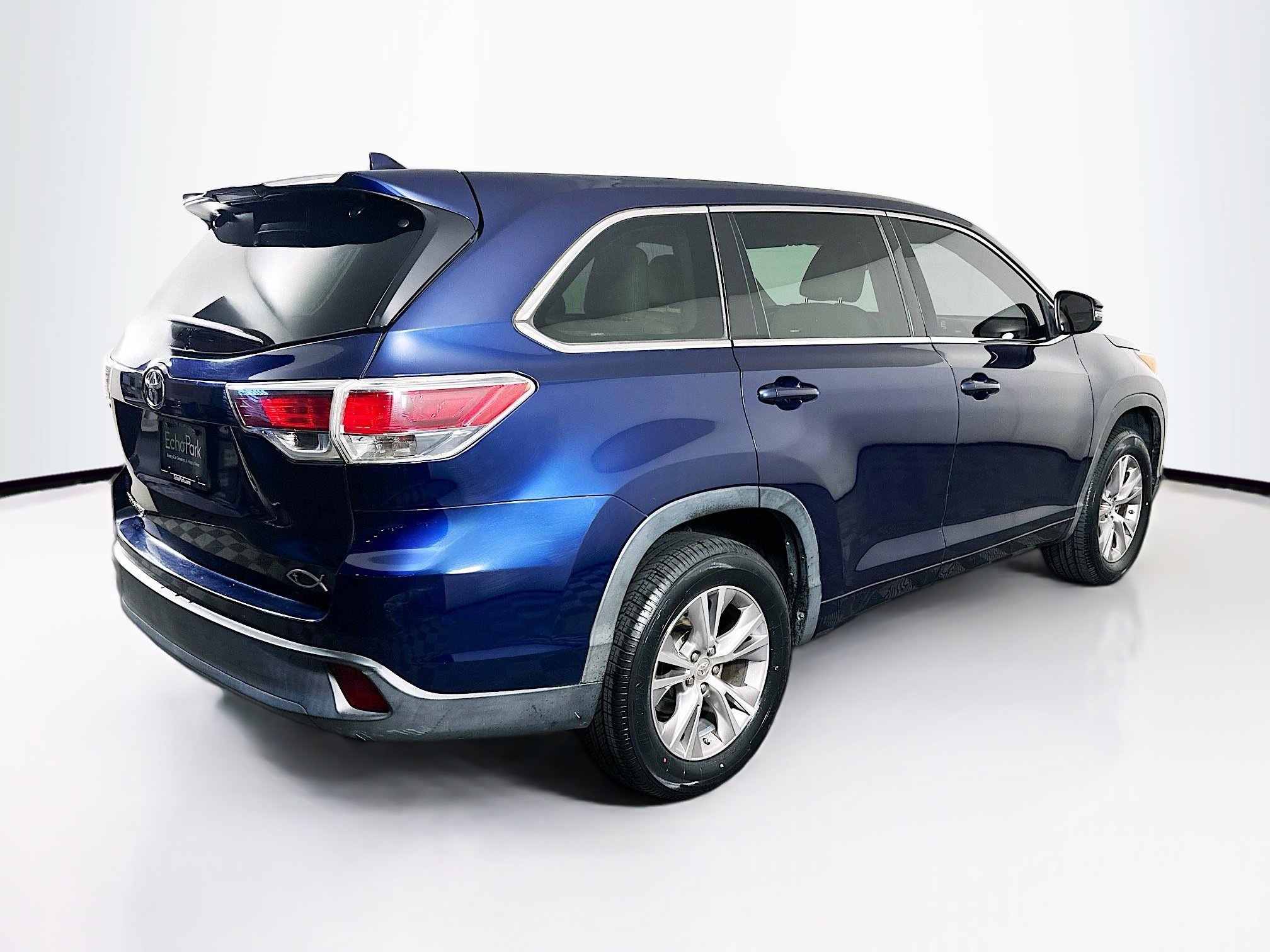 Used 2014 Toyota Highlander Plus FWD image 9