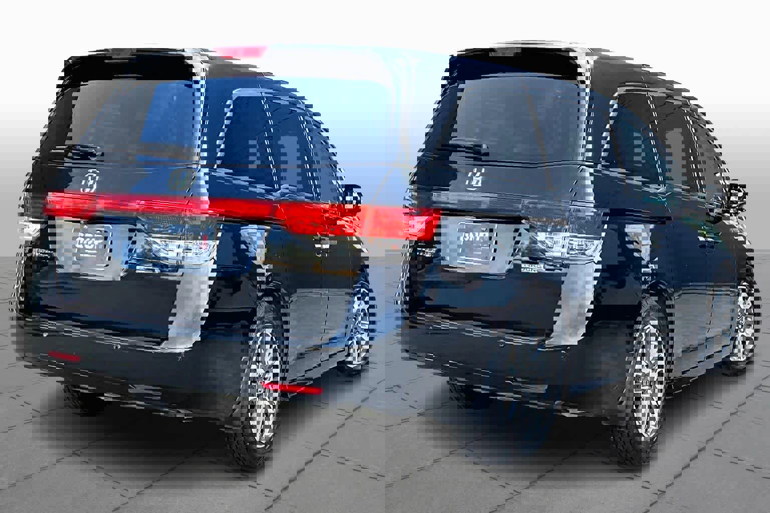 Used 2016 Honda Odyssey Touring image 12