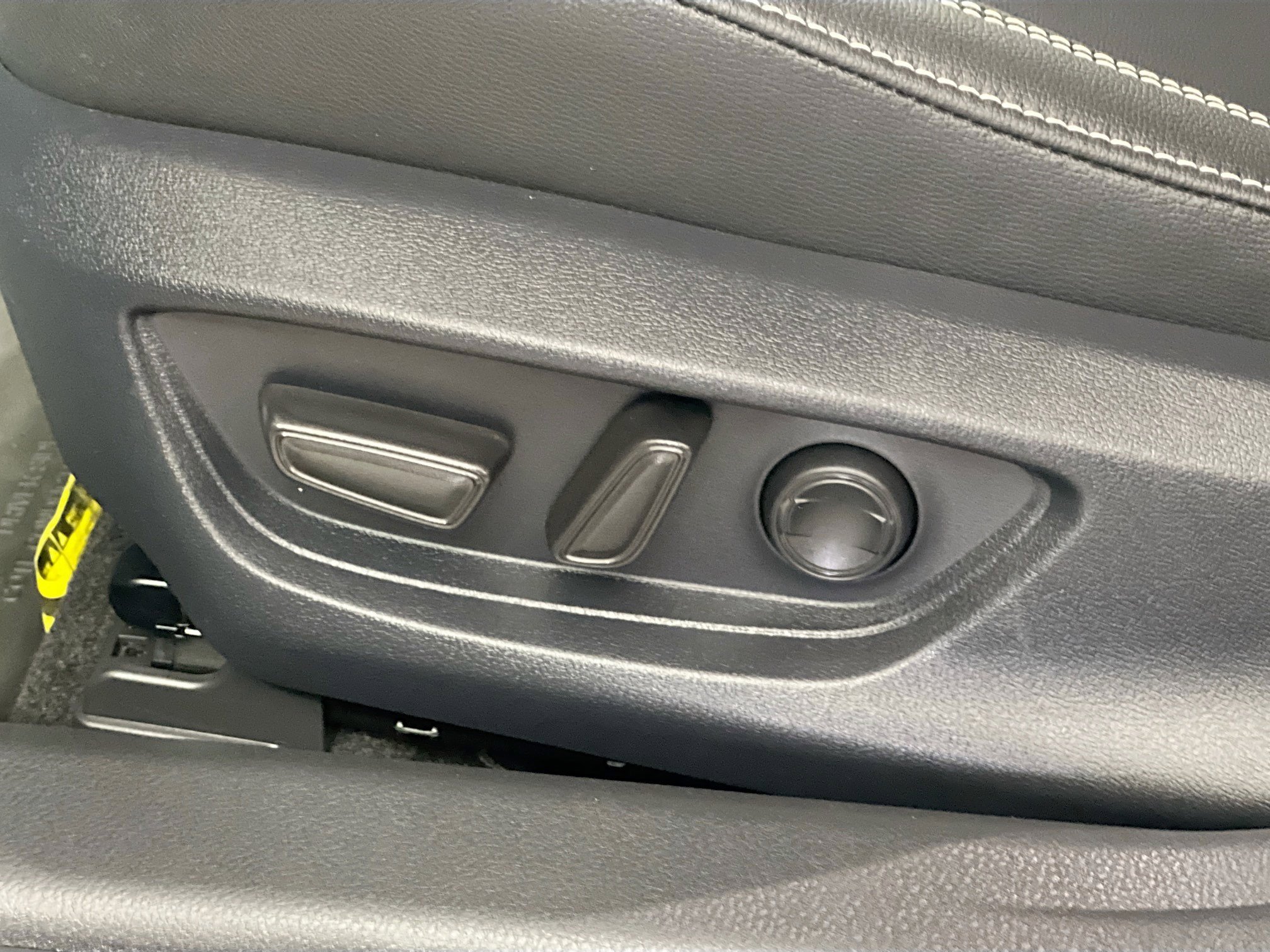 New 2026 Toyota Camry SE FWD image 15
