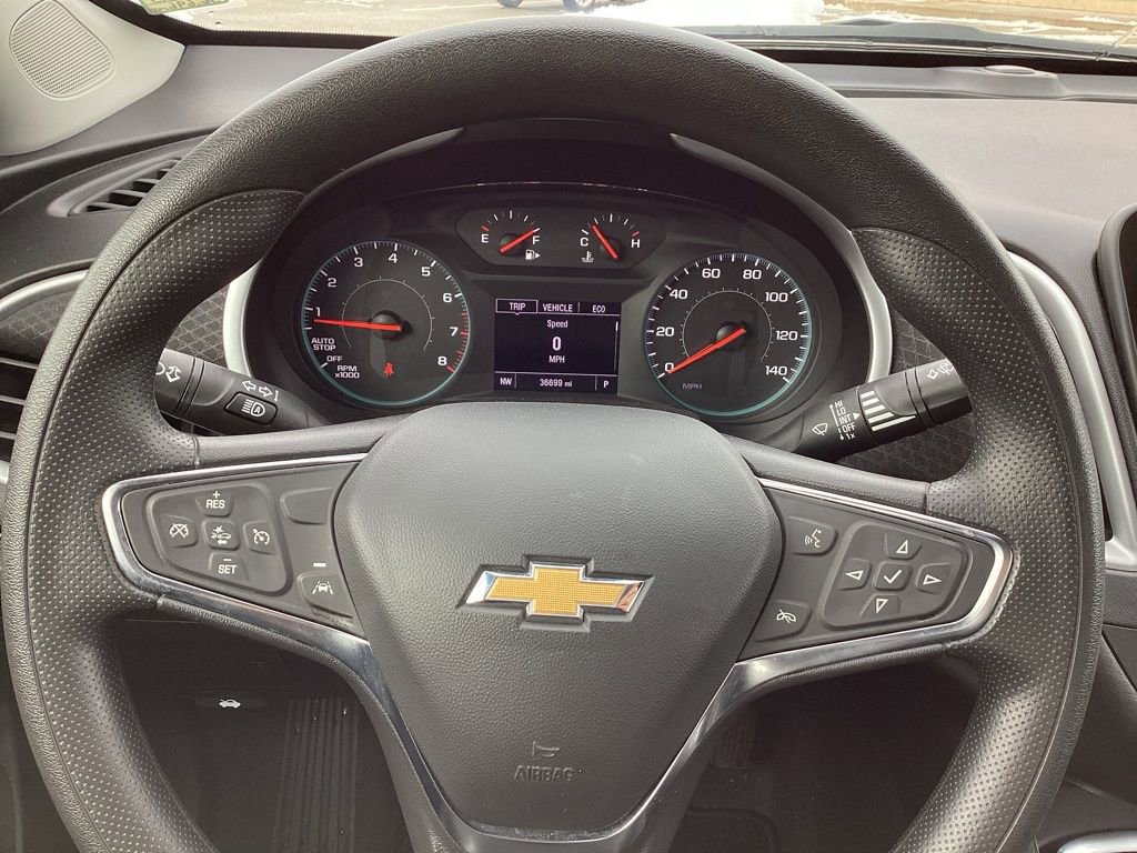 Used 2024 Chevrolet Malibu LT image 30