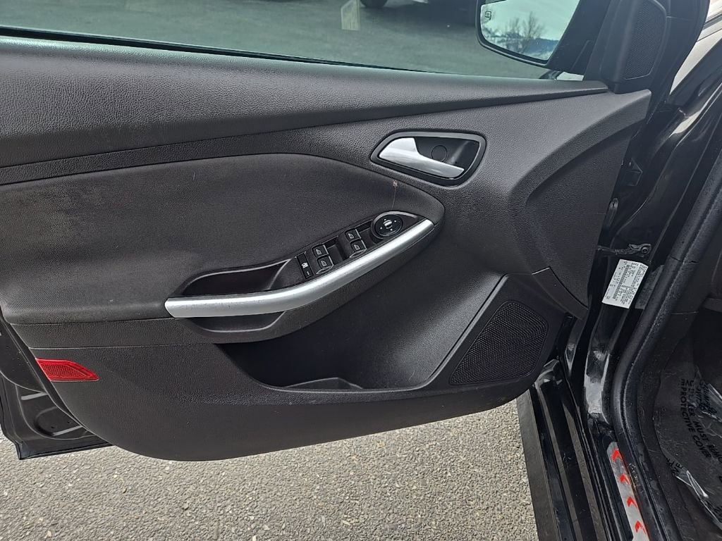 Used 2014 Ford Focus ST w/ Equipment Group 202A image 9