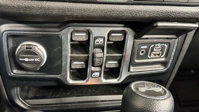 Used 2024 Jeep Wrangler Unlimited Sport AWD/4WD image 28