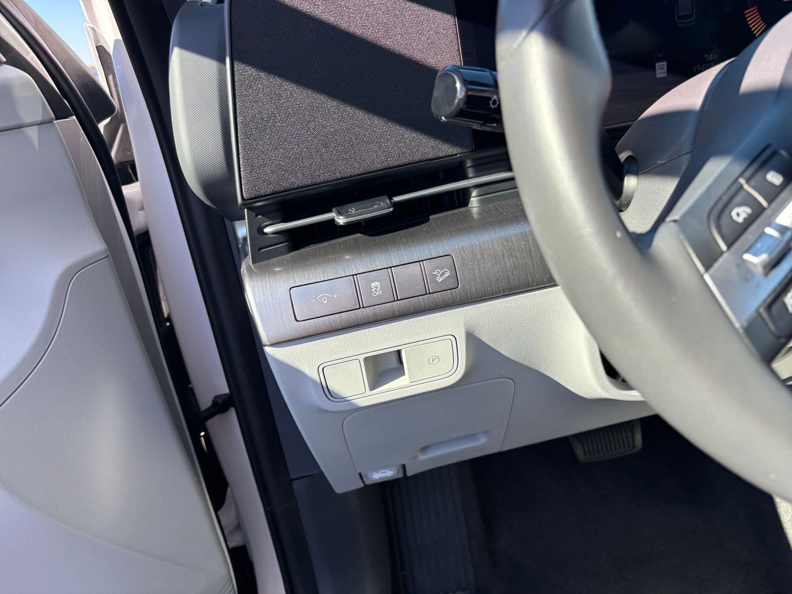 Used 2025 Hyundai Kona SEL image 34