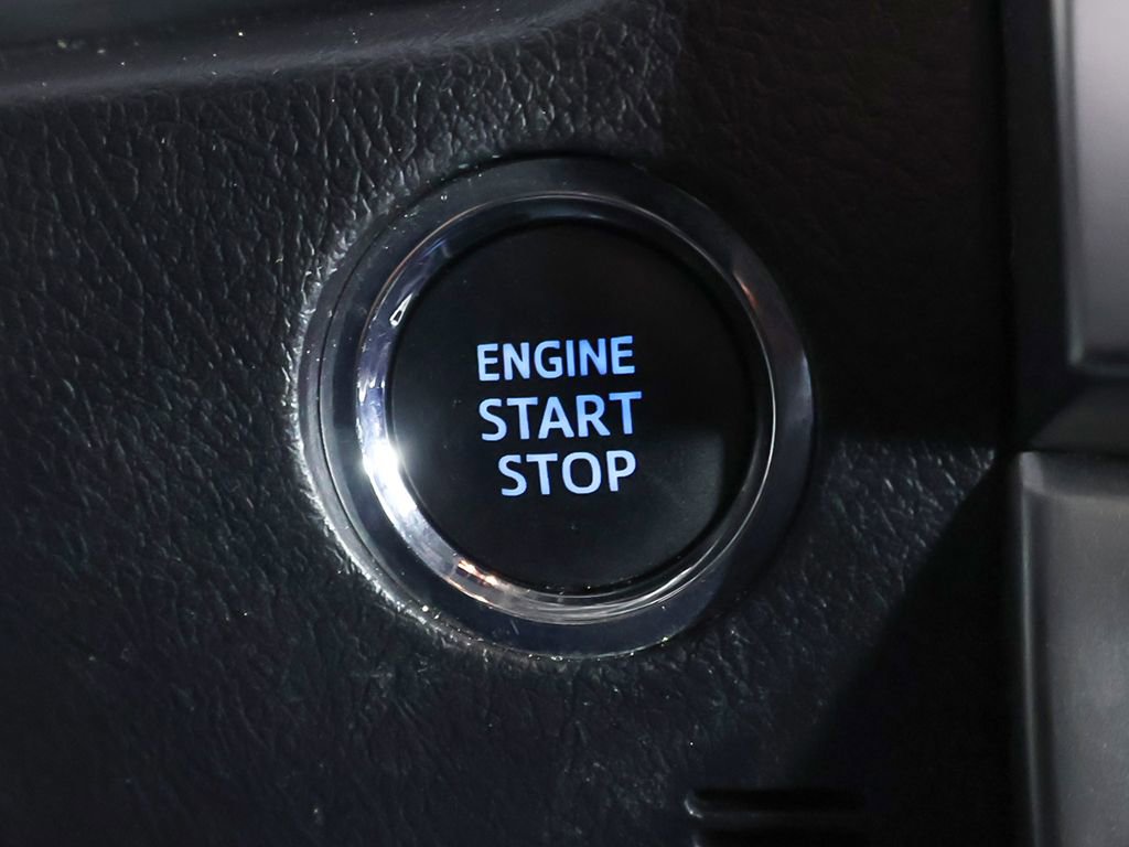 Used 2023 Toyota 4Runner Limited AWD/4WD image 37