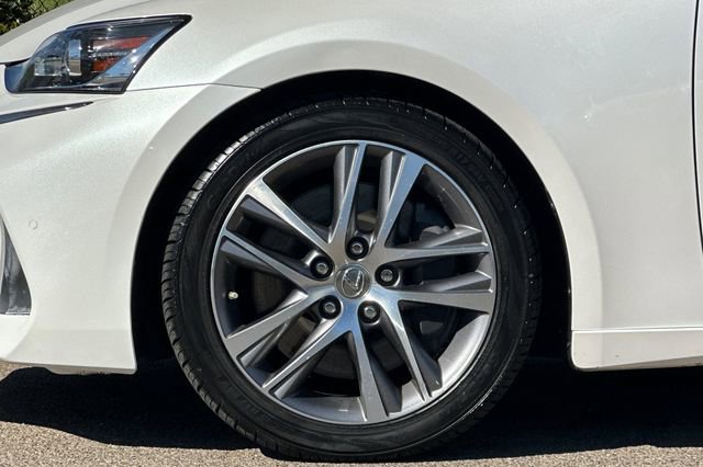 Used 2020 Lexus IS 300 w/ Navigation Package image 27