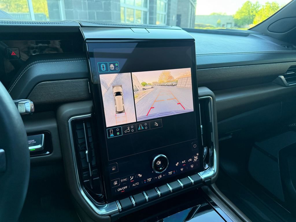 Used 2025 GMC Yukon Denali Ultimate AWD/4WD image 42