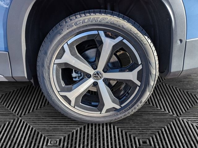 New 2026 Volkswagen Tiguan SE image 9