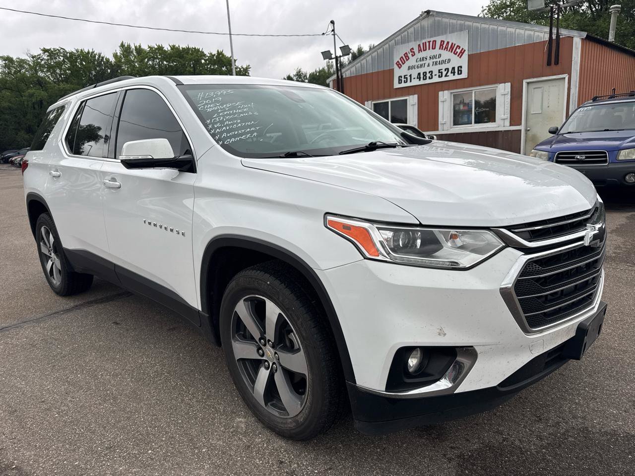 Used 2019 Chevrolet Traverse LT w/ LT Premium Package AWD/4WD image 3